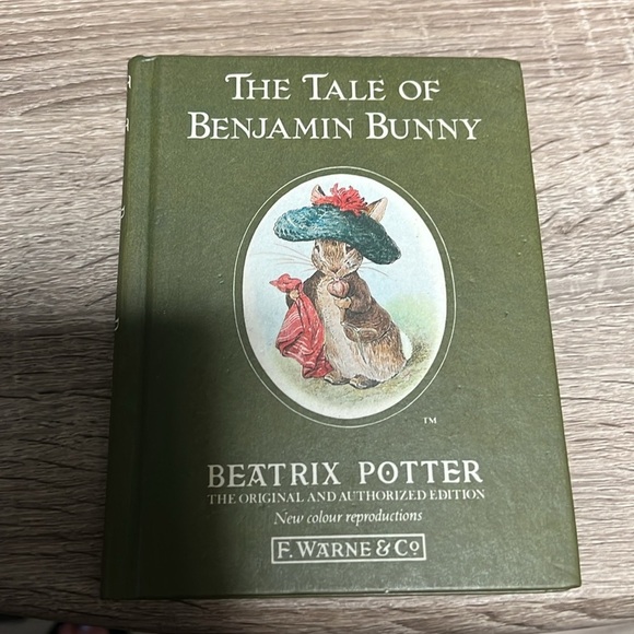 9 Beatrix Potter Books - Picture 7 of 11